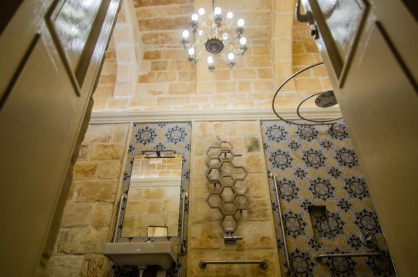 Senglea Suites image 11