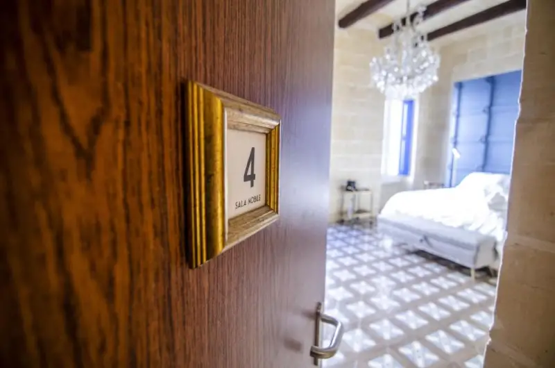 Queen Room with Balcony